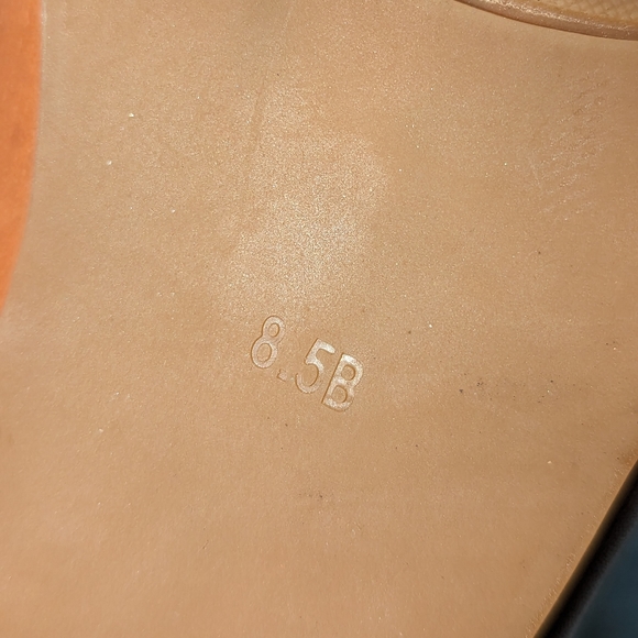 Lauren Ralph Lauren Dylan suede and leather mid heel boots. Size 8.5 - Picture 11 of 15